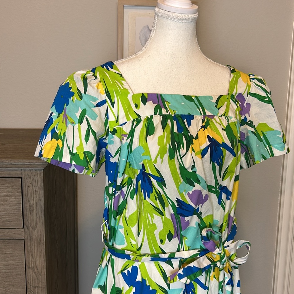 Maggy London | Soft White Floral Short Puff Sleeve A-Line Pockets | 10 - Picture 4 of 13